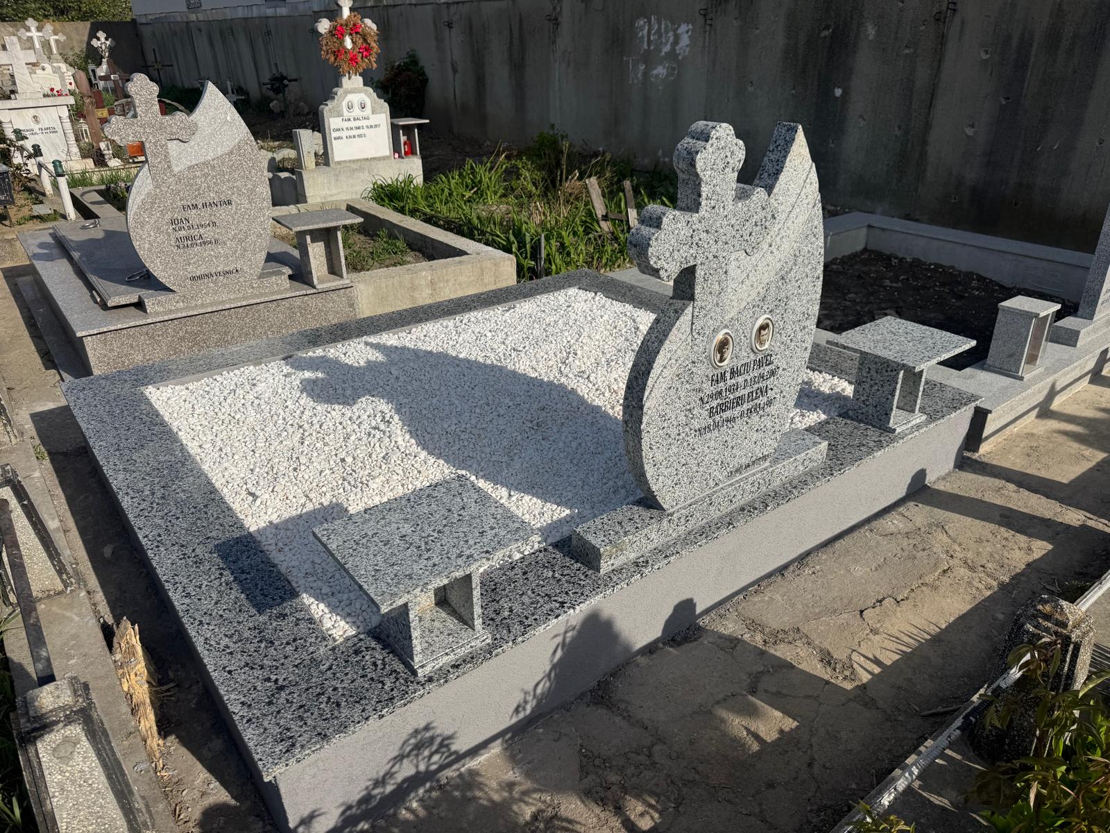 Lucrare funerară Divinum 34