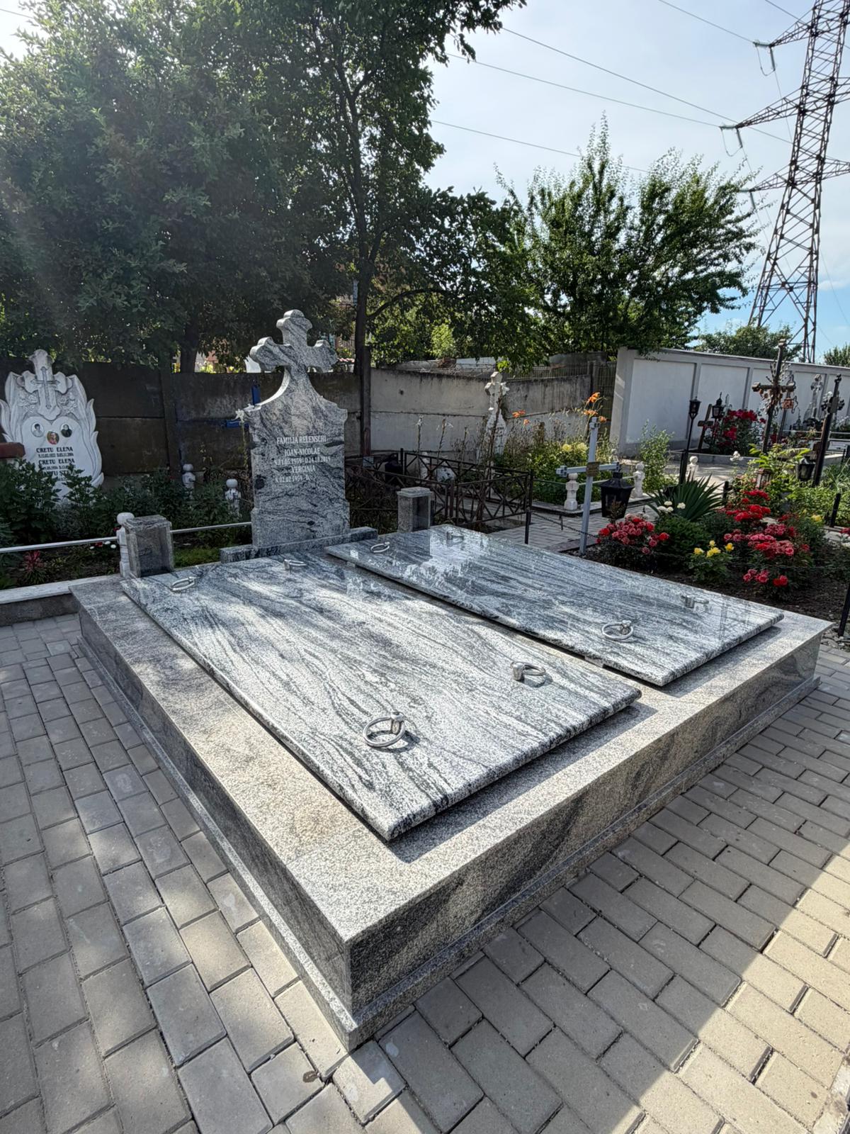 Lucrare funerară Divinum 42