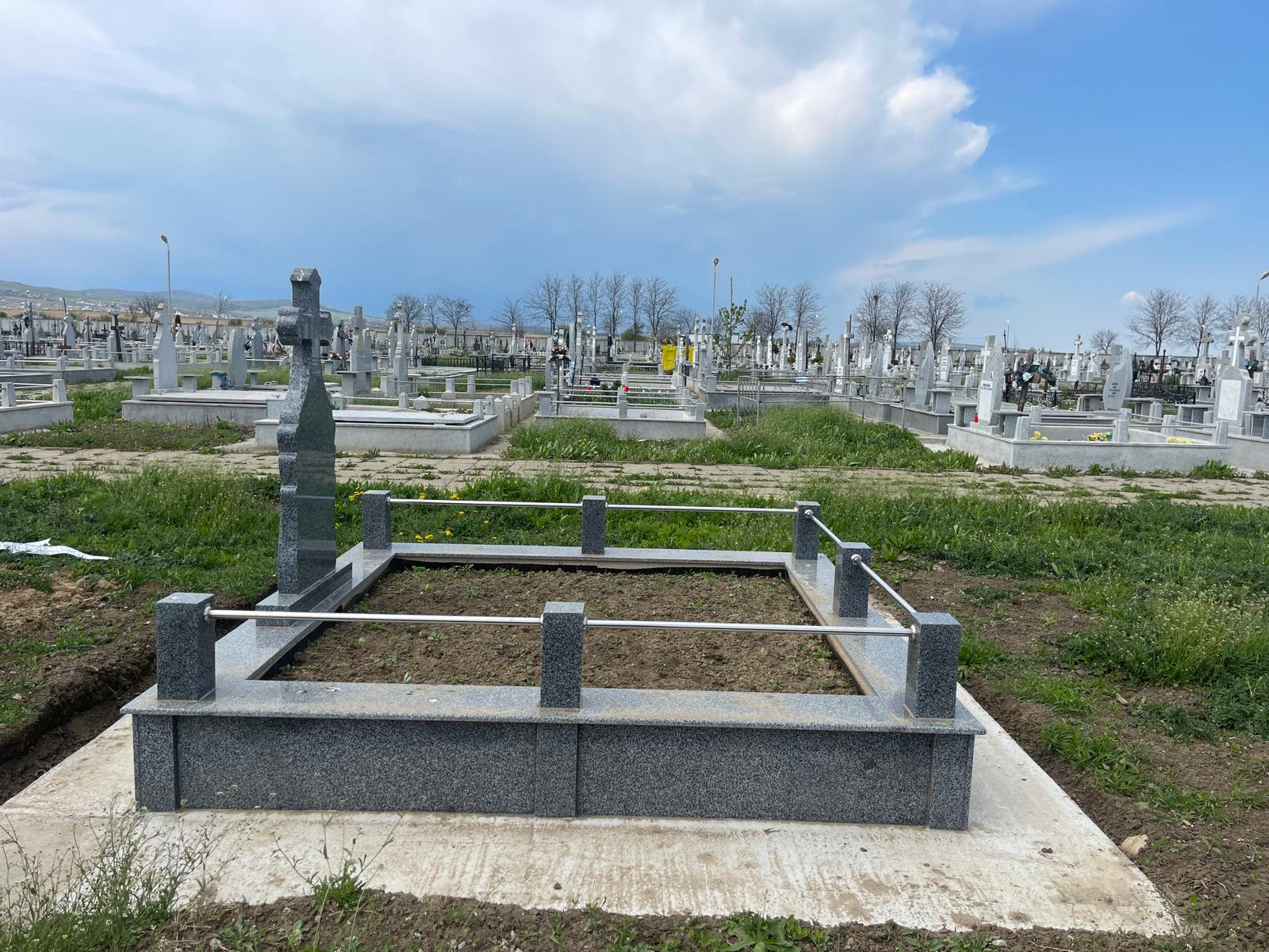 Lucrare funerară Divinum 61