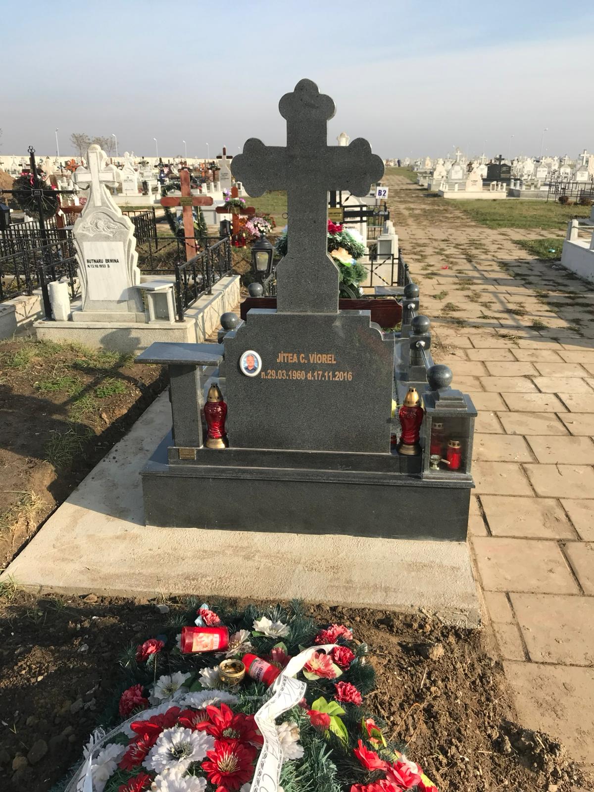 Lucrare funerară Divinum 69