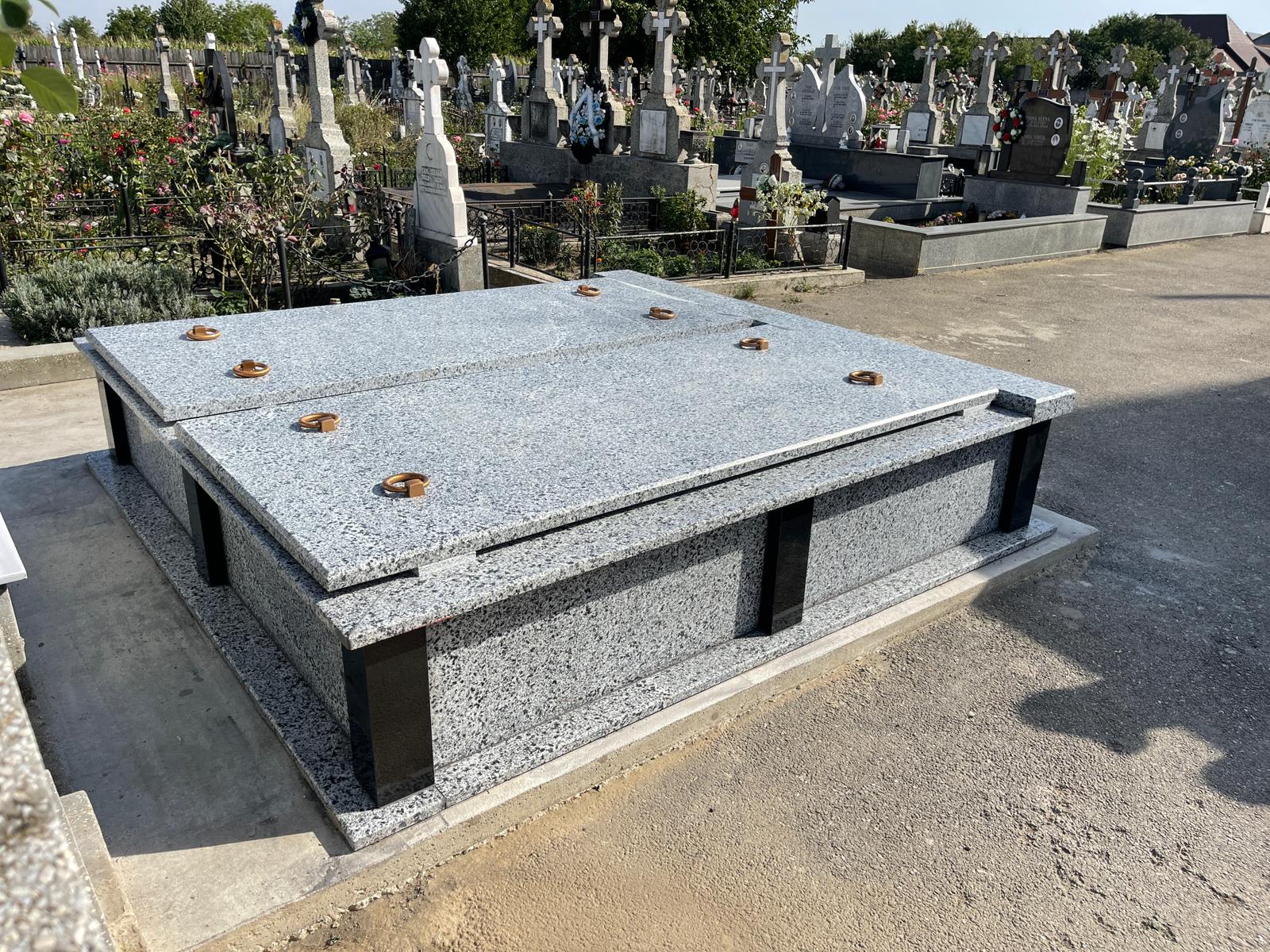 Lucrare funerară Divinum 73