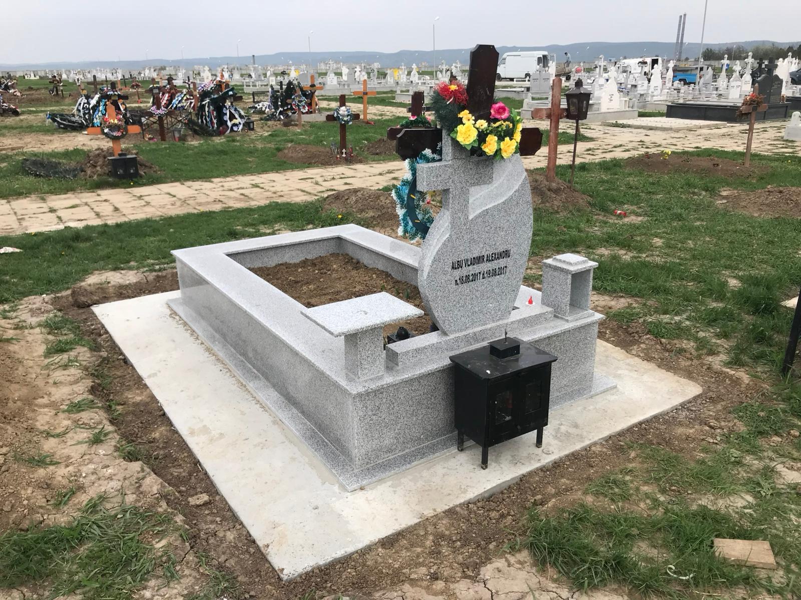 Lucrare funerară Divinum 78