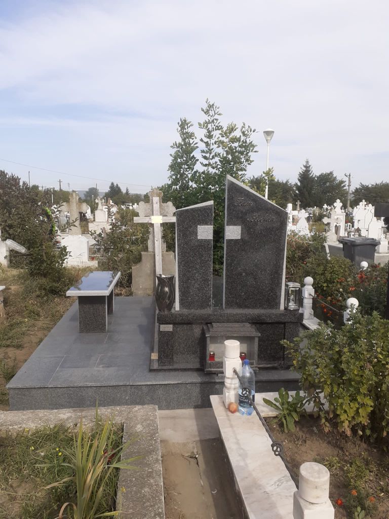Lucrare funerară Divinum 84